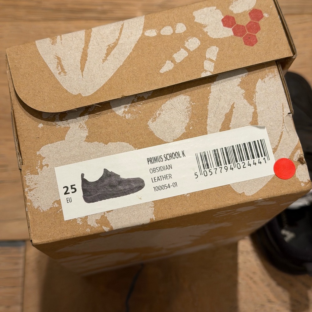 Vivo Barefoot Kids Black Sneakers - Picture 6 of 6